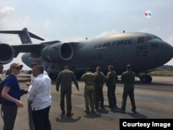 Los organizadores de la misión dijeron a la Voz de América que los aviones que son parte de la flota de la fuerza aérea estadounidense son los que más capacidad tienen para cargar mercancías.