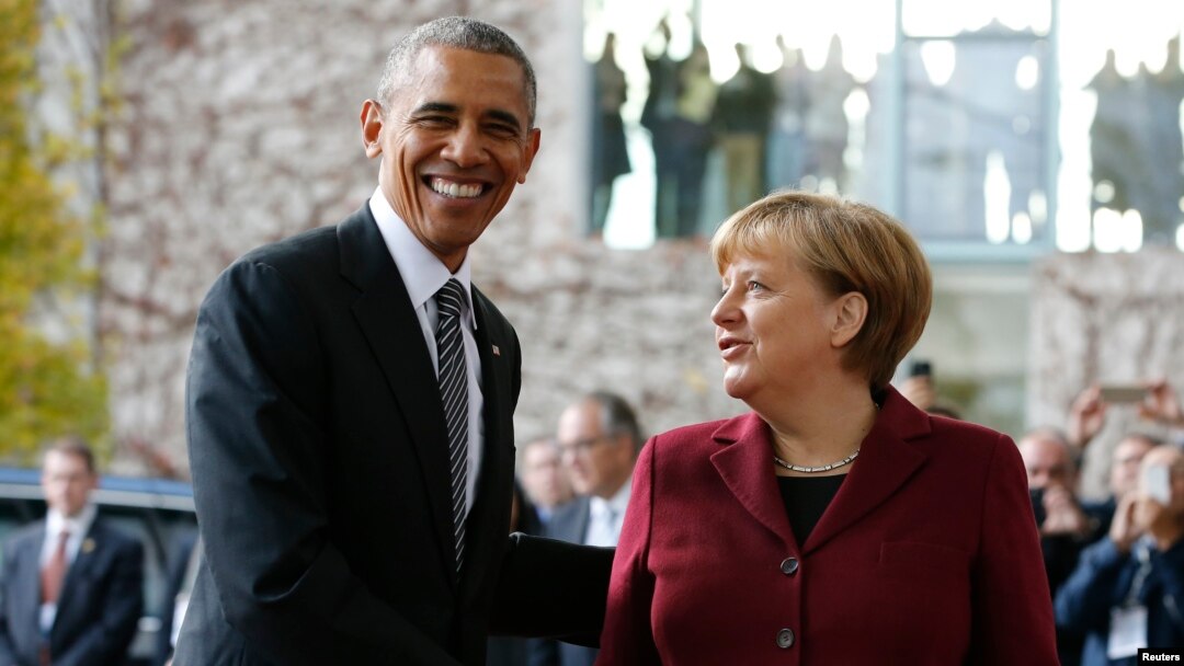 Presiden AS Barack Obama dan Kanselir Jerman Angela Merkel pada kunjungan Obama di Berlin 18 November 2016 (foto: dok).