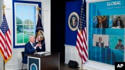 Президент Джо Байден выступает на виртуальном саммите по противодействию COVID-19 