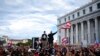 Gobernador de Puerto Rico guarda silencio ante protestas