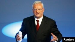 CEO Volkswagen, Martin Winterkorn memberikan pidato pada sebuah acara di Frankfurt, Jerman (14/9).