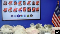 بیروی تحقیقات فدرال (اف‌بی‌آی) ریان جیمز ودینگ را در فهرست ده فراری تحت پیگرد آن اداره درج کرده است.