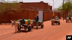 Le Burkina Faso est la cible d'attaques récurrentes depuis 2015 perpétrées par des mouvements affiliés à Al-Qaïda et au groupe Etat islamique.