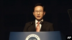 South Korean Presidetn Lee Myung-bak delivers a speech during a ceremony to celebrate Korean Liberation Day from Japanese colonial rule, Aug. 15, 2012.