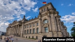 Landmark Jerman, Reichstag, di Berlin. (Foto: dok). Di dalam gedung ini, terdapat kantor majelis rendah parlemen Jerman, Bundestag.