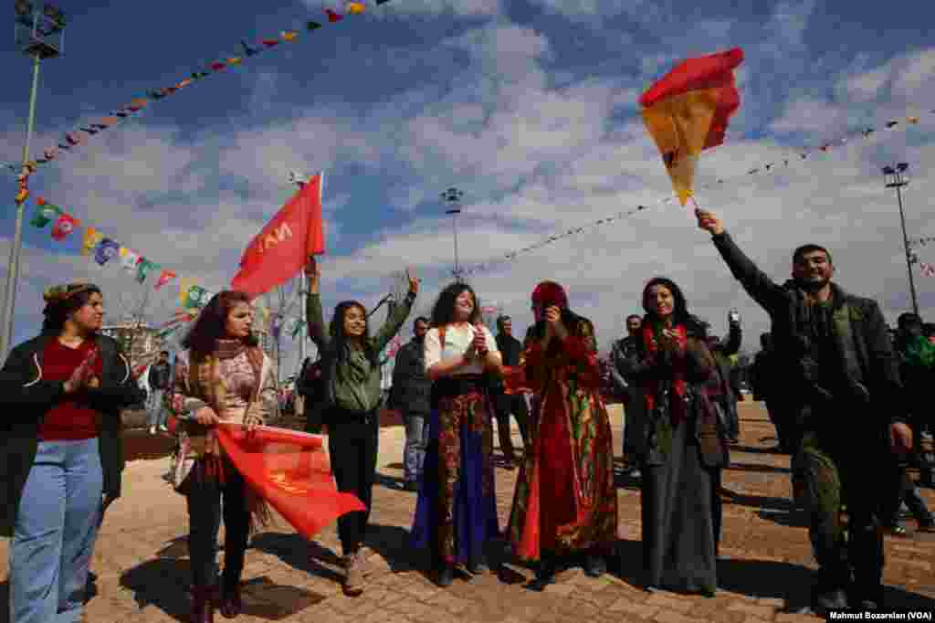 ترکی کے سب سے بڑے شہروں میں سے ایک&nbsp;دیار باقر میں نوروز کا جشن منایا جا رہا ہے۔