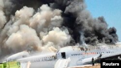 7月8日舊金山國際機場韓亞客機墜機事故後發生大火。