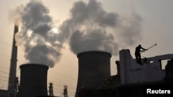 a power plant on the outskirts of Xiangfan, Hubei province
