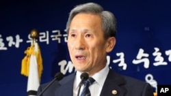 김관진 한국 국방장관 (자료사진)
