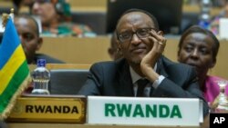 Le président Rwanda Paul Kagame assiste à la cérémonie d'ouverture du 26e Sommet ordinaire de l’Union africaine a Addis-Abeba, Ethiopie, 30 janvier 2016. AP Photo/Mulugeta Ayene)