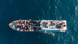 ပင်လယ်ထဲမျောနေတဲ့ ရိုဟင်ဂျာဒုက္ခသည် သင်္ဘော အိန္ဒိယကူညီ