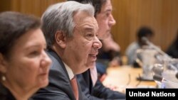 안토니오 구테흐스 유엔 사무총장이 16일 유엔총회에서 올해의 우선 과제에 대해 브리핑하고 있다.
