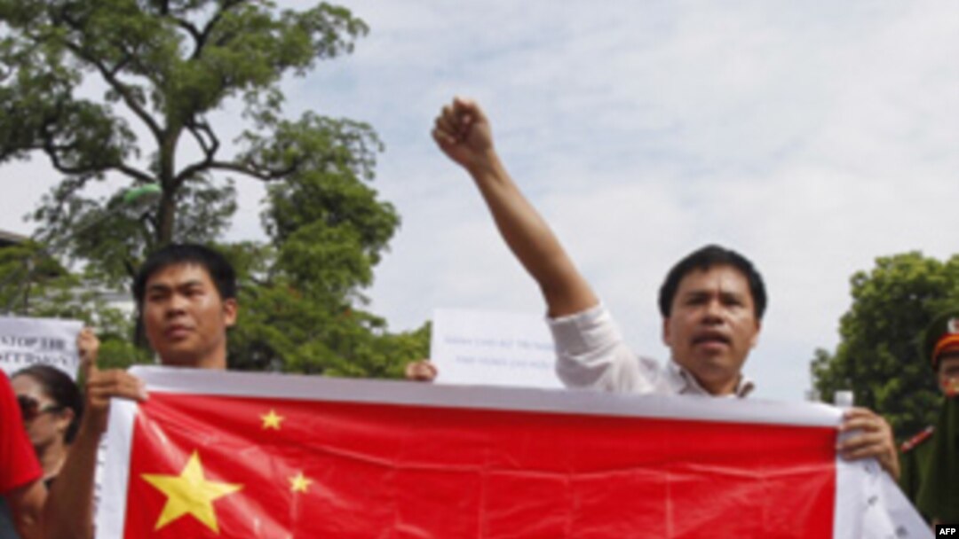 Tội yêu nước