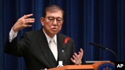 Perdana Menteri Jepang yang baru, Shigeru Ishiba, berbicara dalam konferensi pers di Tokyo, pada 1 Oktober 2024. (Foto: Yuichi Yamazaki/Pool via AP)