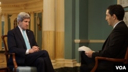 Secretary of State John Kerry interviewed by VOA Persian's Siamak Deghanpour