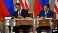 Barak Obama va Dmitriy Medvedev hujjatni shu yilning aprel oyida Pragada imzolagan edi