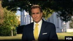 White House national security communications adviser John Kirby speaks with VOA White House bureau chief Patsy Widakuswara outside the White House, Oct. 24, 2024.