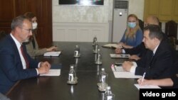Ambasador SAD u Srbiji Entoni Godfri na sastanku sa ministrom spoljnih poslova Ivicom Dačićem (foto: Ministarstvo spoljnih poslova) 