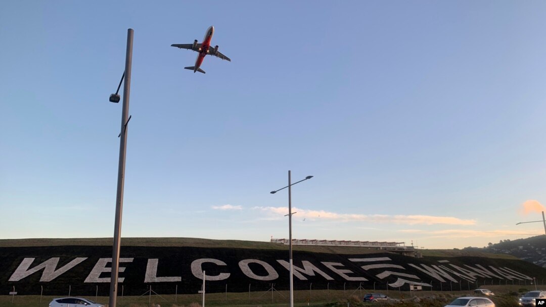 19 Nisan 2021 - Yeni Zelanda'da, Wellington Uluslararası Havaalanı'nda 'Welcome' (Hoşgeldiniz) yazılı pano