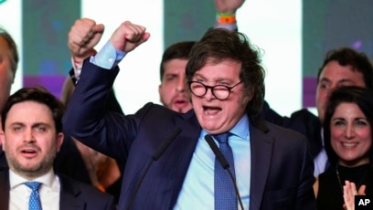 Colombia felicita a Milei por victoria, tras reacción inicial de Petro que provocó burla de Bukele