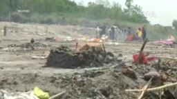印度恒河河岸發現大量屍體 官方否認與新冠病毒有關