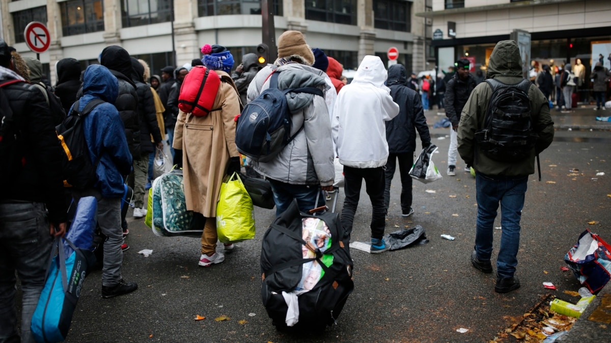 With ‘Jungle’ Dismantled, Police Clear Paris Migrant Camp