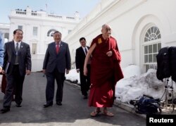 西藏精神领袖达赖喇嘛（Dalai Lama）2010 年2月18日访问白宫并会见时任美国总统奥巴马（路透社）