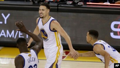 Nba Golden State Prend Son Temps A Brooklyn