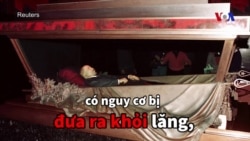 Ông Lenin có bị đưa ra khỏi lăng?