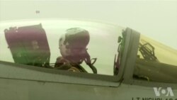 美航母打击群空袭叙境内伊斯兰国组织