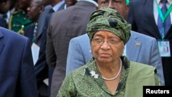 Ivory Coast's President Alassane Ouattara (L), Nigeria's President Goodluck Jonathan (2nd L), Benin's President Thomas Yayi Boni and Liberia President Ellen Johnson Sirleaf (R) are pictured at the 43rd ECOWAS meeting.