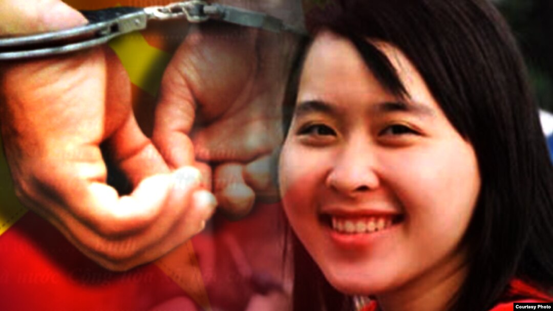 Cô Nguyễn Phương Uyên, sinh viên đại học Công nghệ Thực phẩm, bị công an bắt đi từ nhà trọ hôm 14/10 với cáo buộc tham gia rải truyền đơn kêu gọi chống Trung Quốc và chống tham nhũng