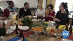 Social Enterprise Project Connects African Asylum Seekers, Israelis in the Kitchen