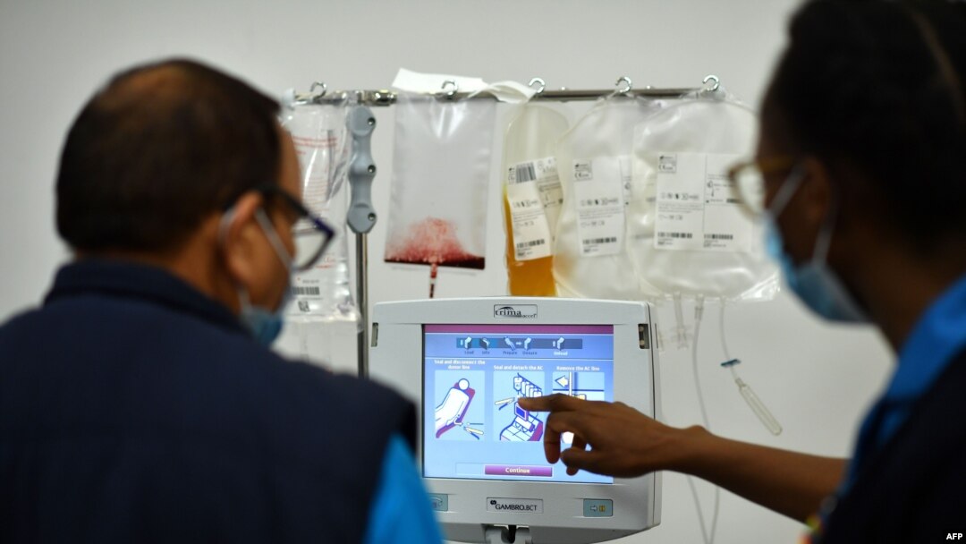 EE.UU. aprobó el domingo 23 de agosto de 2020 el uso de plasma sanguíneo para tratar a pacientes con COVID-19.