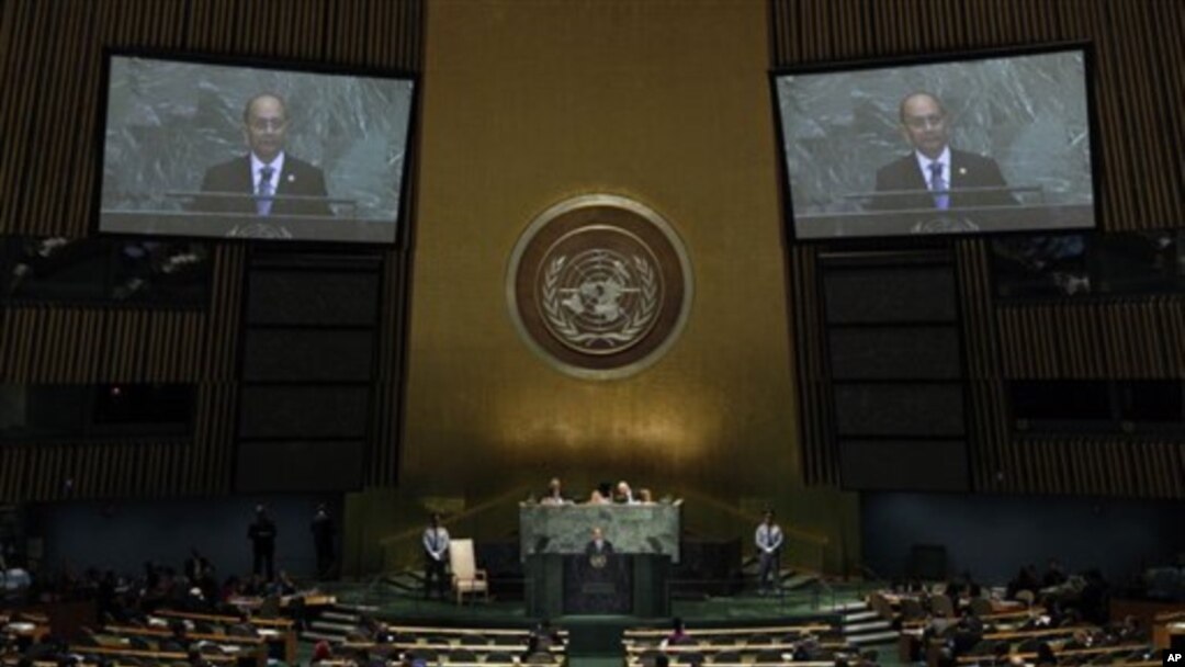 Presiden Burma Thein Sein berpidato di depan Sidang Umum PBB di Markas Besar PBB, New York (27/9).