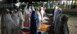 Malam tarawih pertama di Masjid Pathok Negara Plosokuning, Sleman Yogyakarta. (Foto milik: Humas Masjid Pathok)