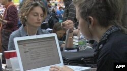 Media sociale në ndihmë të protestave "Zaptimi i Uoll Stritit"