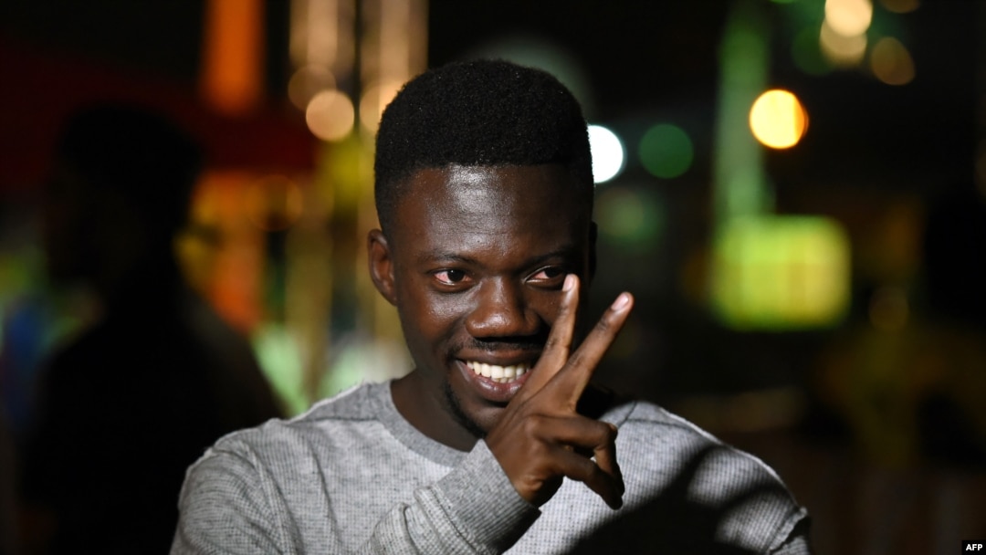 Le rappeur ivoirien Bop de Narr sur scène pour un concert lors du festival de culture urbaine Festi Primud 2018, à Abidjan, le 24 août 2018.