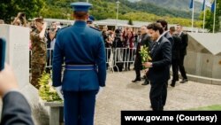 Crnogorski premijer tokom komemoracije žrtvama genocida u Srebrenici (Foto: Vlada Crne Gore)