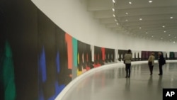 "Andy Warhol: Shadows," at the Hirshhorn Museum, features work from the last decade of the artist's life.
