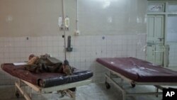 পাকিস্তান কতৃপক্ষ জঙ্গীদের সঙ্গে সংঘর্ষে নিহত ১০ সৈনিকের মৃতদেহ উদ্ধার করেছে ।