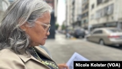 Yalitza García, suegra del cabo primero, Nahuel Agustín Gallo, suboficial de la Gendarmería Nacional Argentina, arrestado en Venezuela, busca información sobre su paradero en la DGCIM.