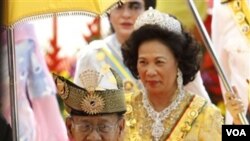 Raja Baru Malaysia, Sultan Abdul Halim dan Ratu Haminah (13/12).