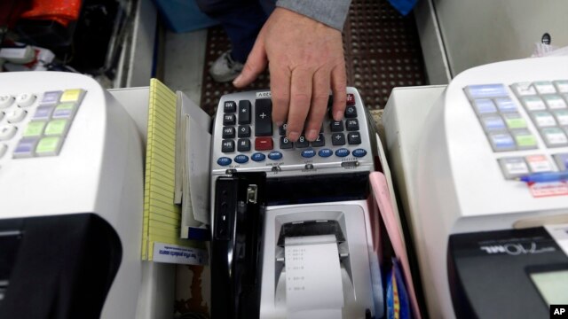 Los negocios reanudarán la creación de inventarios lo que mejorará el crecimiento económico según analistas.