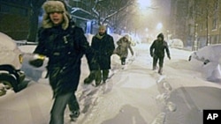 Blizzard Slams US Northeast; Travel in Disarray