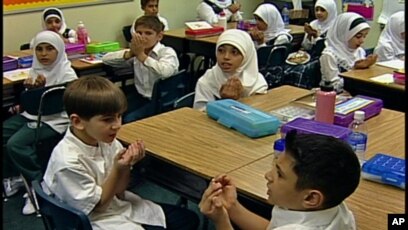 Islamic Schools in US Raise Hopes, Fears