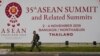 Hội nghị thượng đỉnh ASEAN lần thứ 35 được tổ chức ở Bangkok, Thái Lan. 