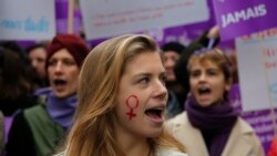 အမျိုးသမီးများအပေါ် အကြမ်းဖက်မှုဆန့်ကျင်ရေး ကမ္ဘာတဝှမ်း ဆန္ဒပြ