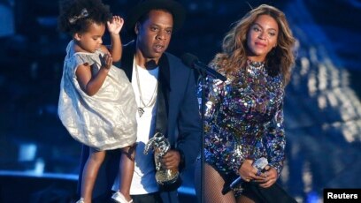 How Jay Z And Blue Ivy Supported Beyoncé During The Super Bowl 50