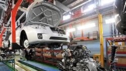 دولت و مجلس : تولید در ایران بلاتکلیف است 